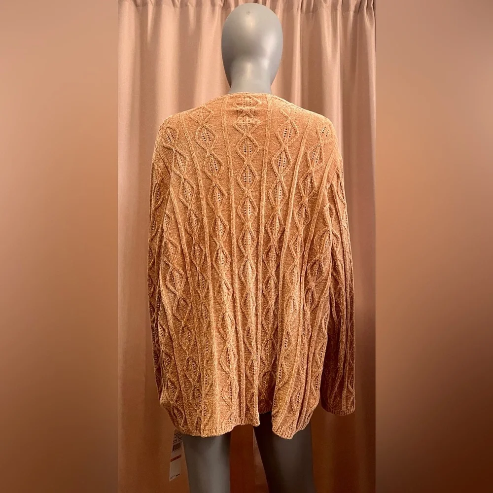 NWT Heart of Palm Crew Neck XXL Tan Sweater with Cable Knit Design